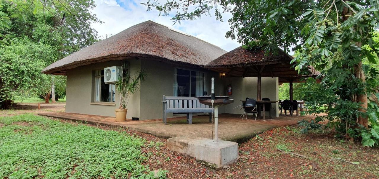 Elephant Walk Retreat コマティプルト エクステリア 写真